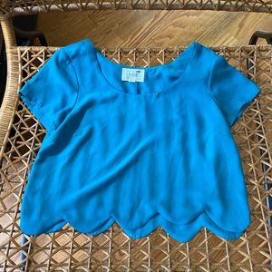 LA Hearts Scalloped Crop Top